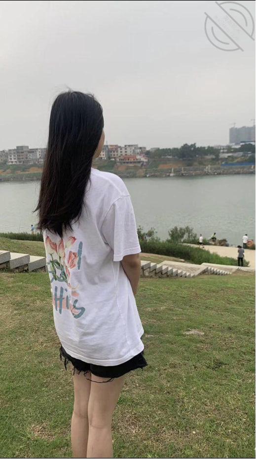 图片加载中...