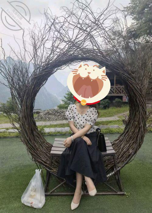 图片加载中...