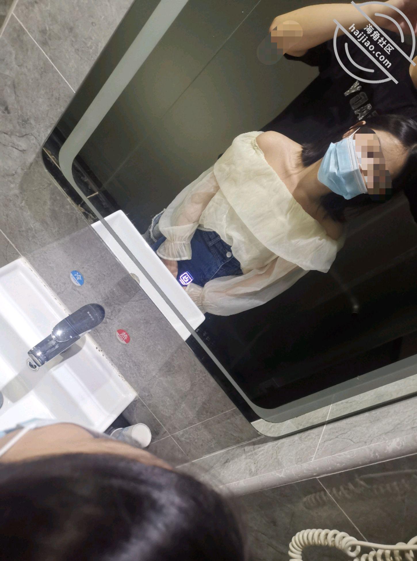 图片加载中...