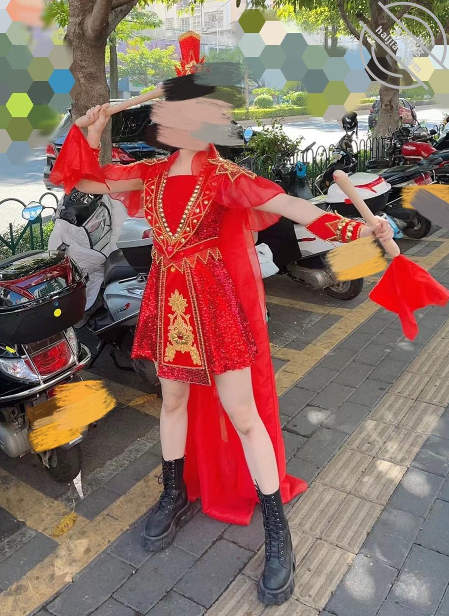 图片加载中...