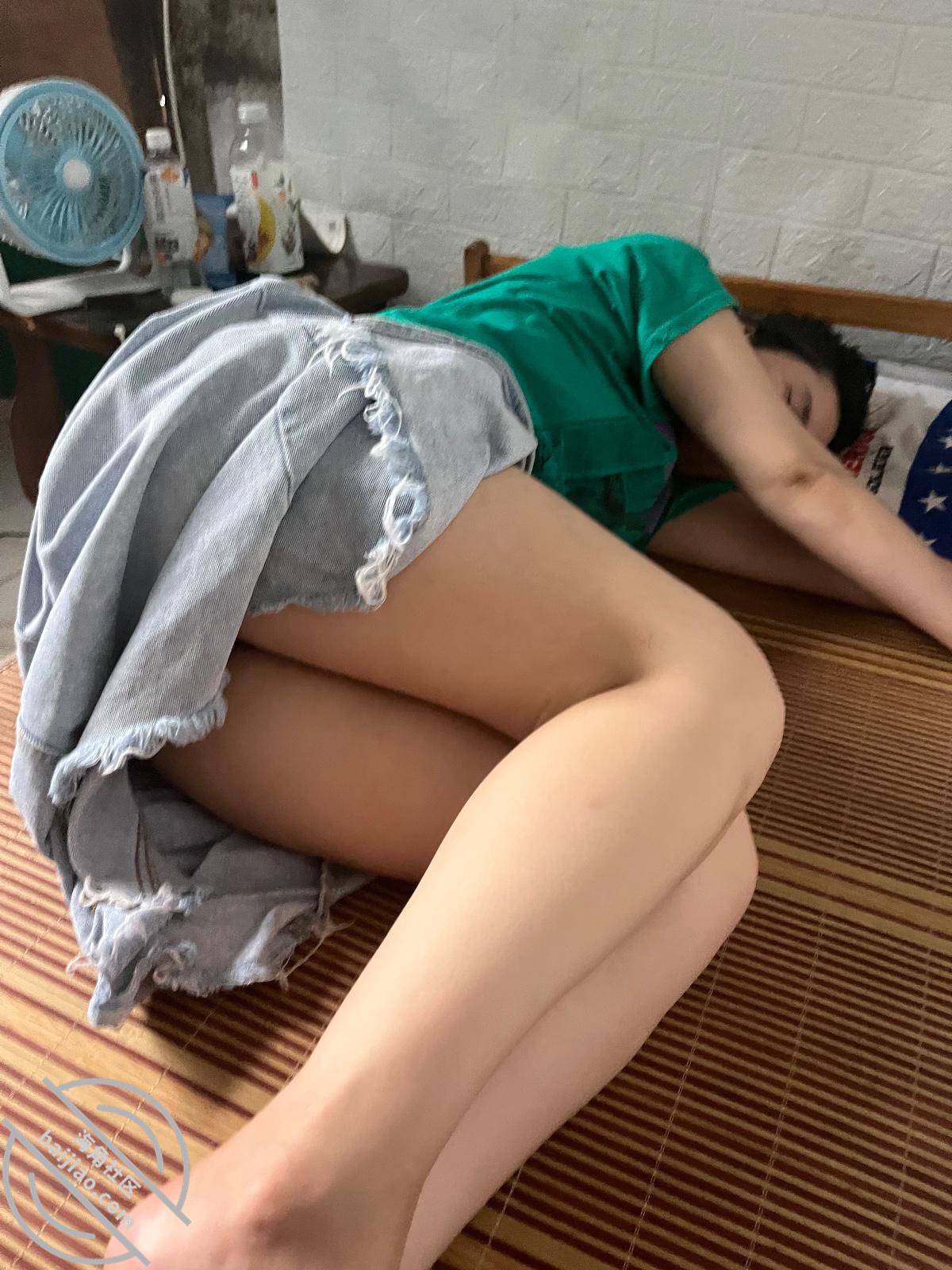 图片加载中...