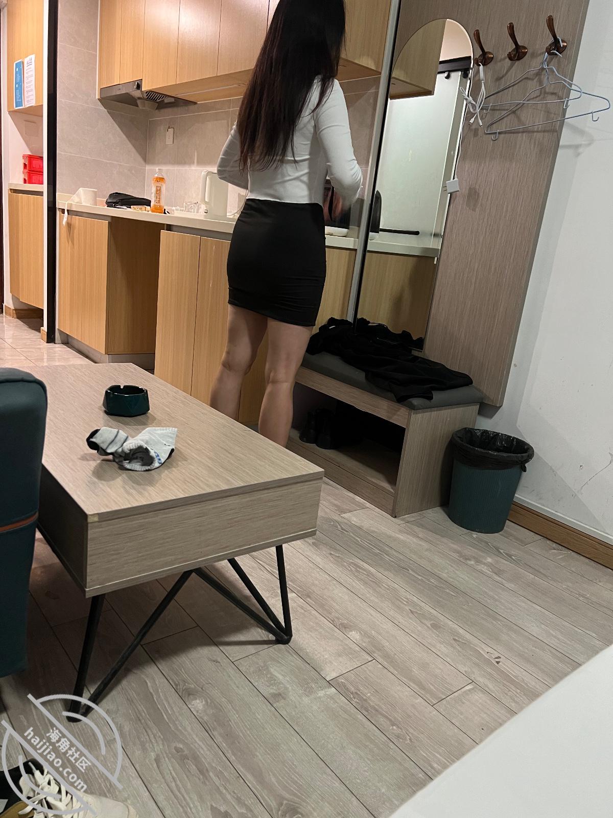 图片加载中...