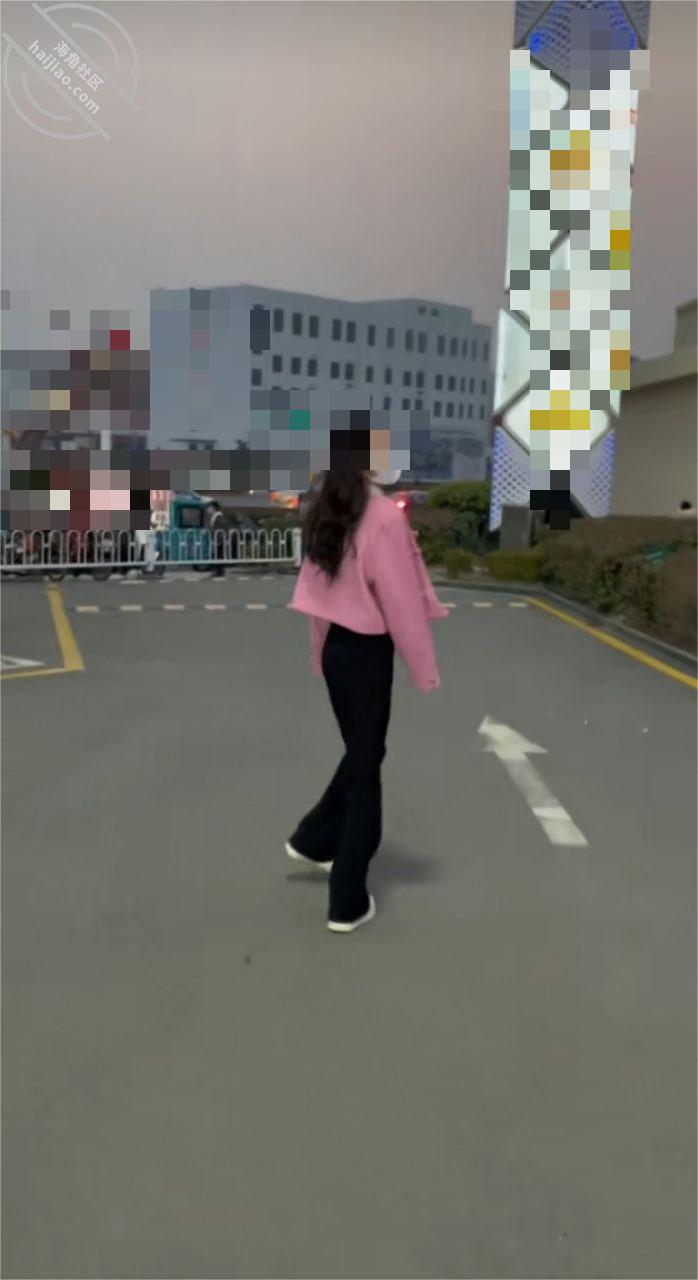 图片加载中...