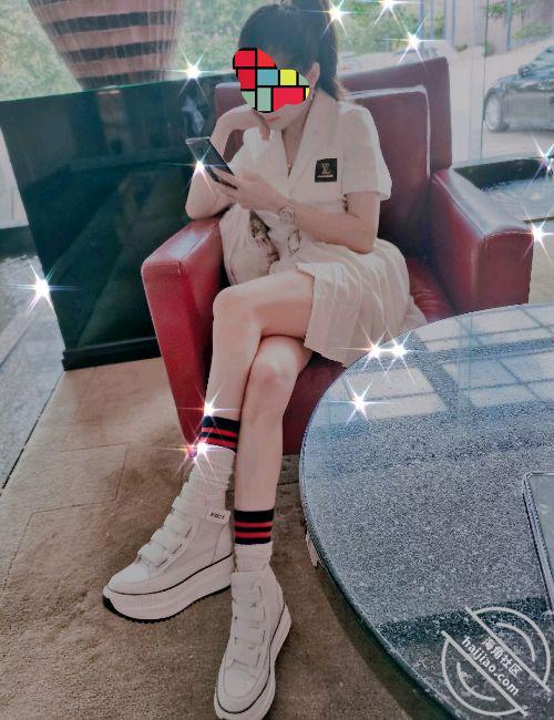 图片加载中...