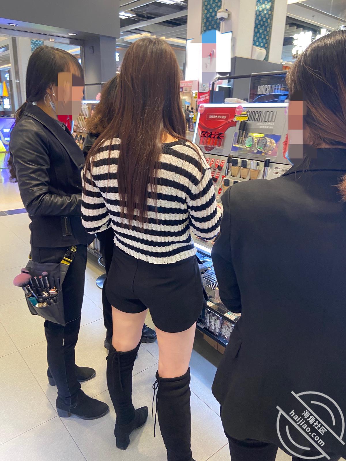 图片加载中...