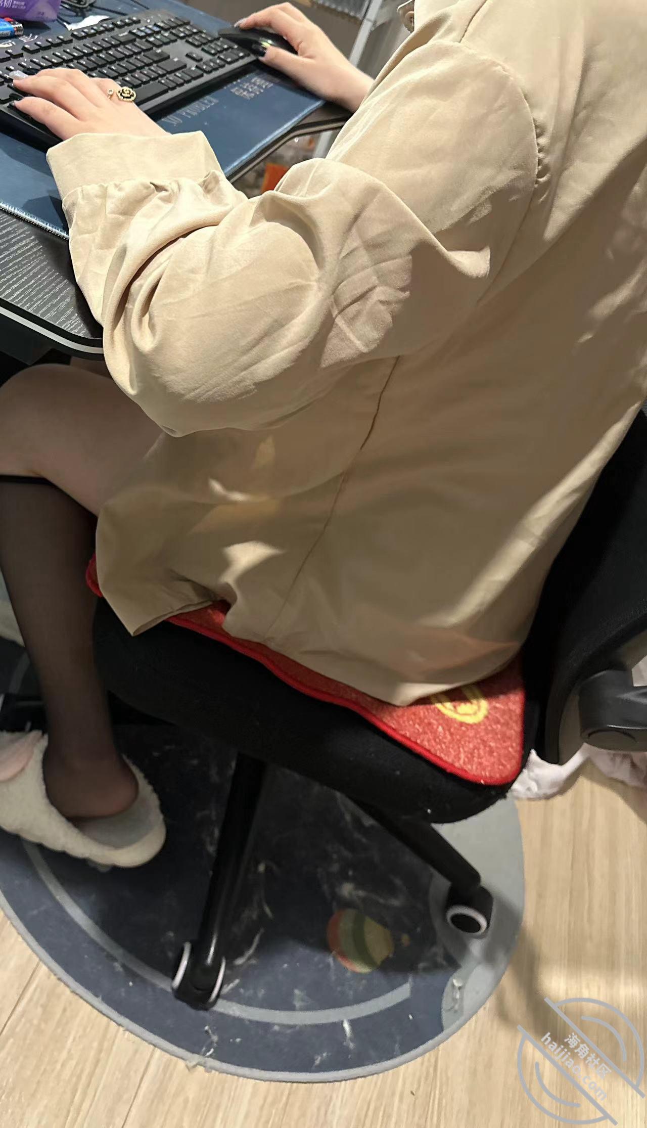 图片加载中...