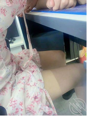 图片加载中...
