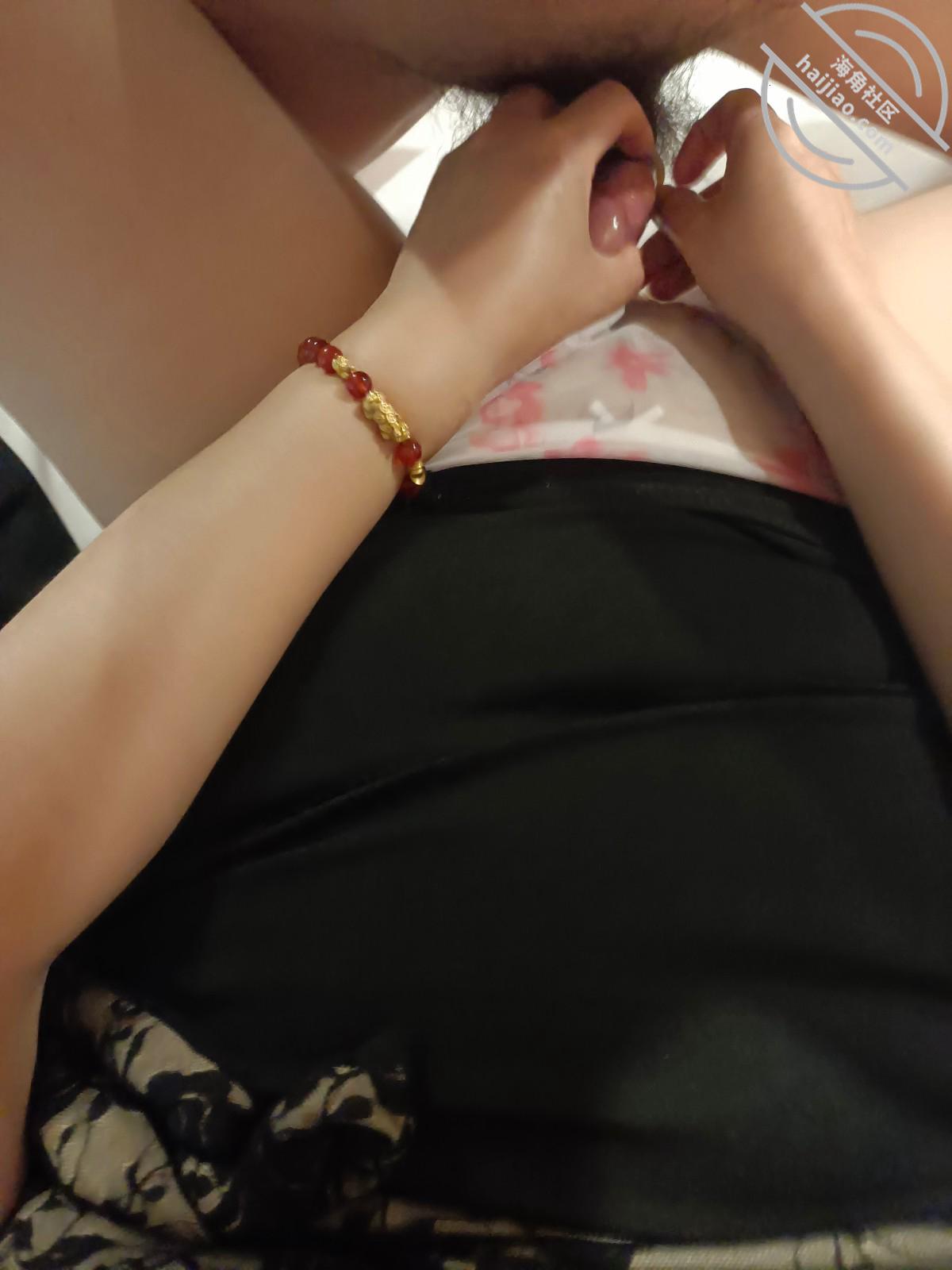 图片加载中...
