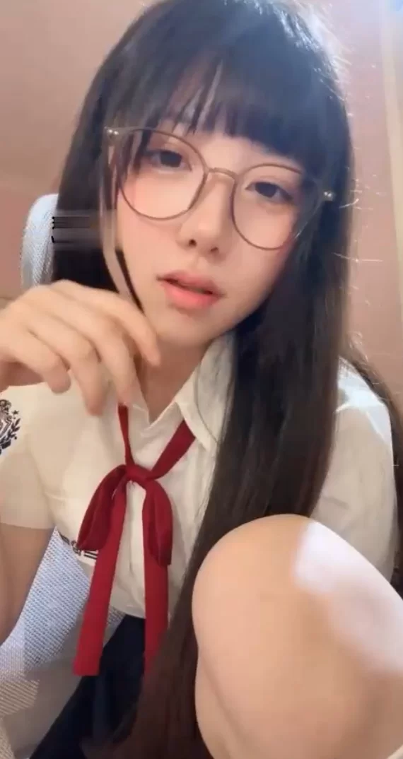 图片加载中...