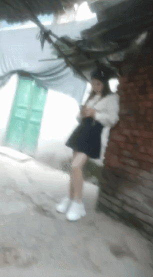 图片加载中...