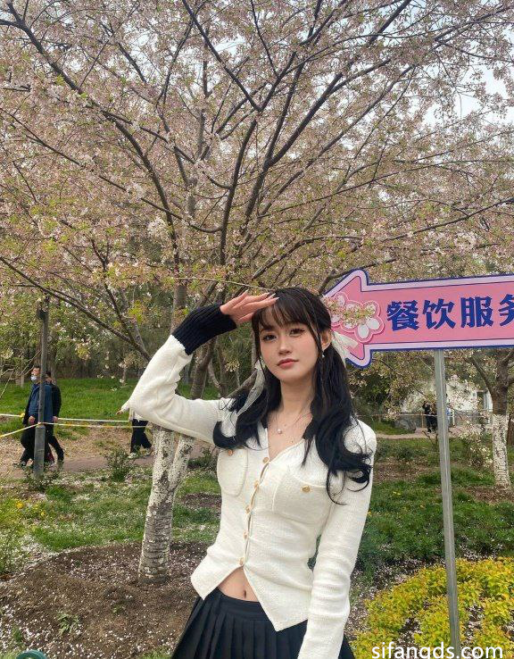 图片加载中...