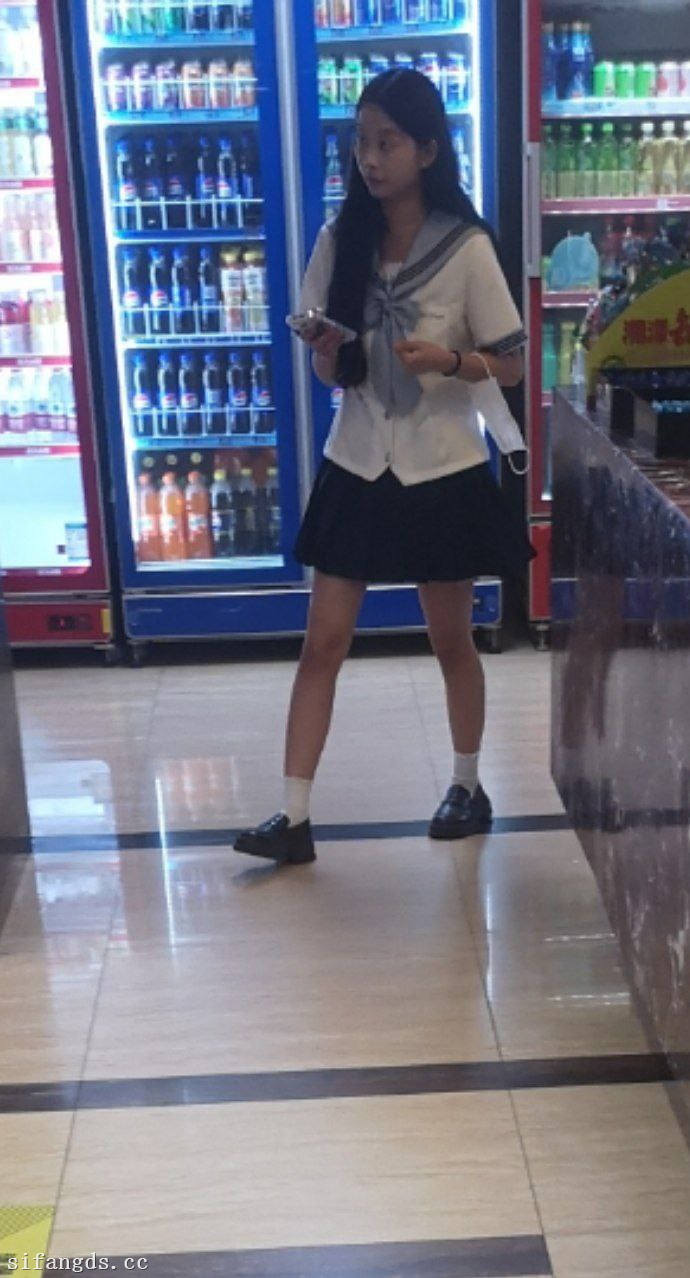 图片加载中...